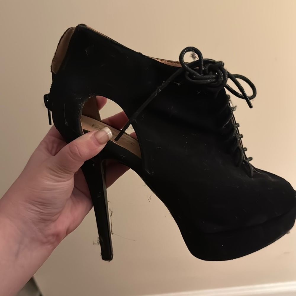 Bonnibel Black Tie Up Front High Heels, Size 8 1/2